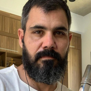 Juliano Cazarr